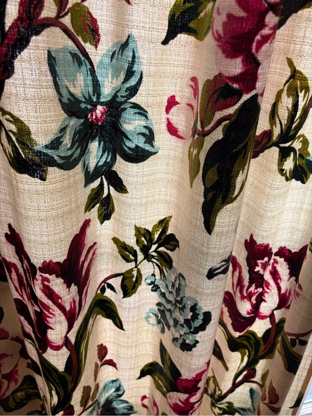 4 Vintage bark cloth curtains Excellent condition. Each panel measures 40x 80